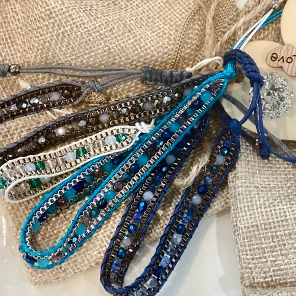 COPY - 🌸Set of 4 Hand Made Glass Bead Bracelets - Picture 3 of 5